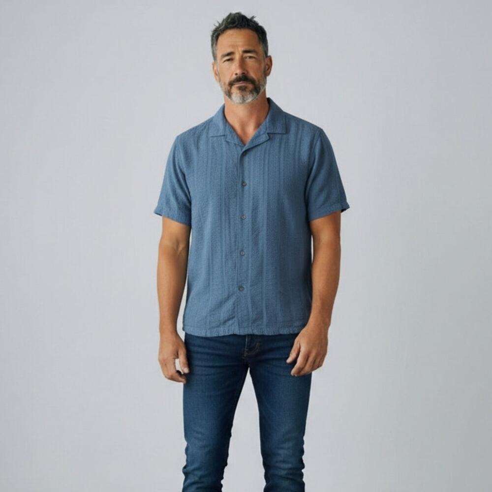 Abercrombie & Fitch Short Sleeve Button Front Textured Shirt NWT Men's Sz S Blue